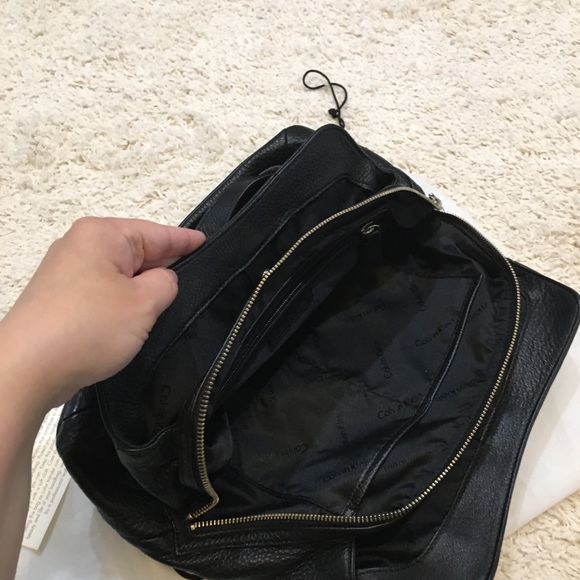 Calvin Klein Black Quilted Leather Handbag - Picture 4 of 6